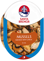 Mussels smoked in oil with garlic and greens